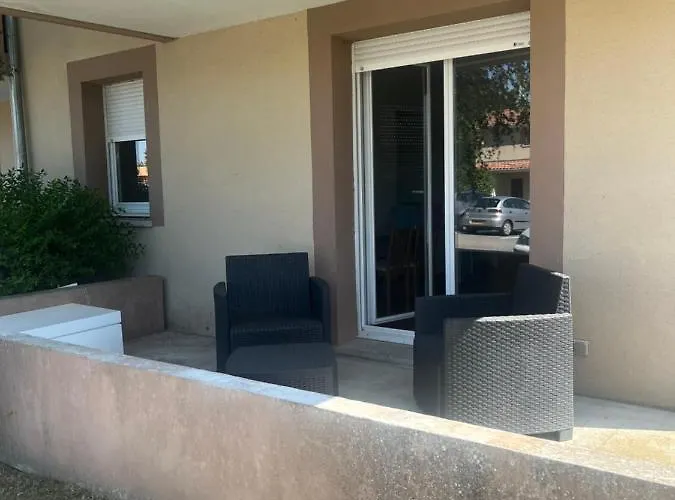 아파트 T2 Avec Piscine *